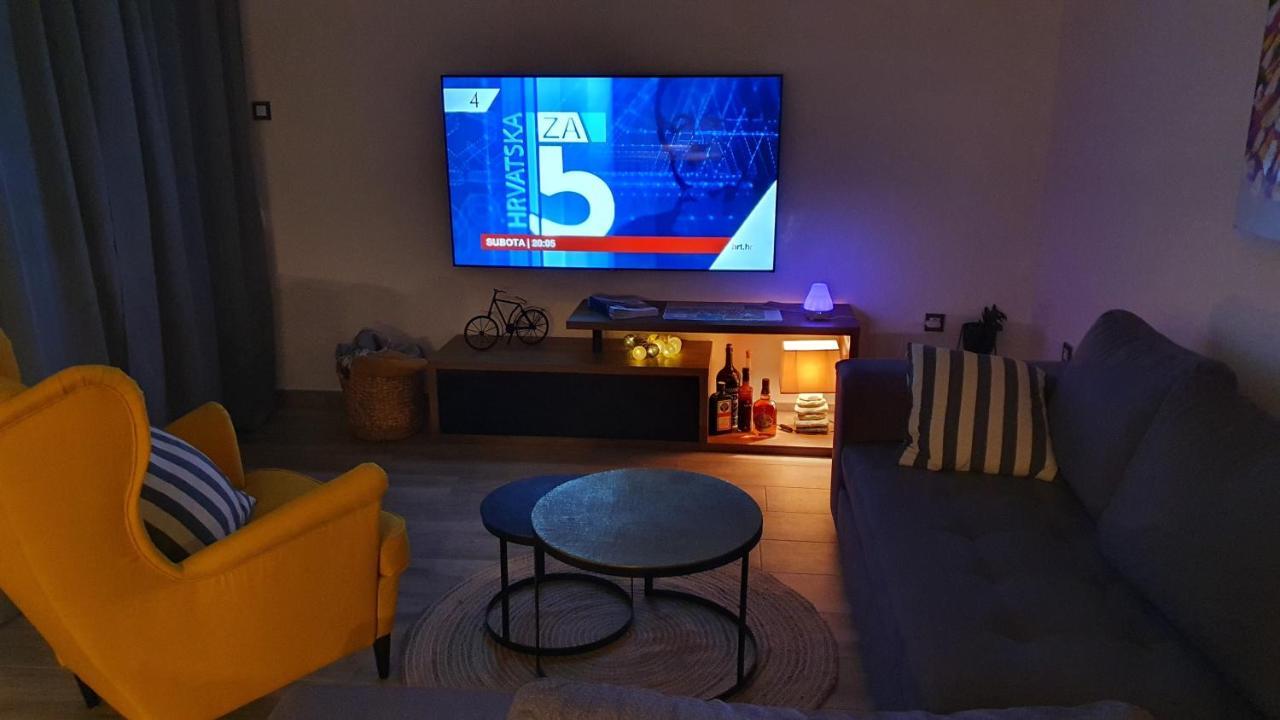 Vela Grota Apartment Rijeka Exterior foto