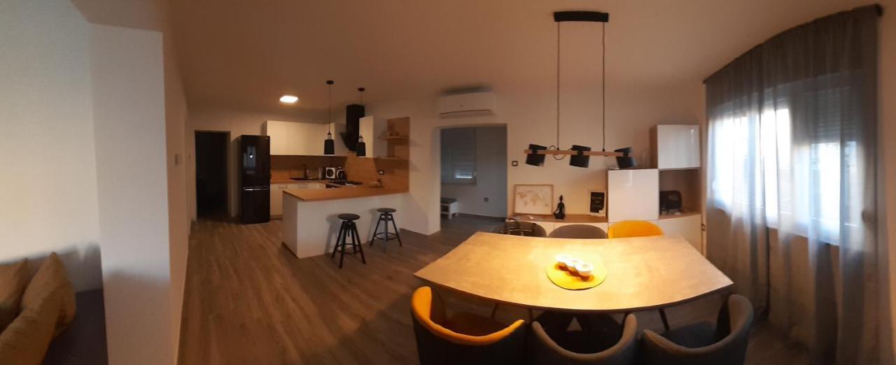 Vela Grota Apartment Rijeka Exterior foto