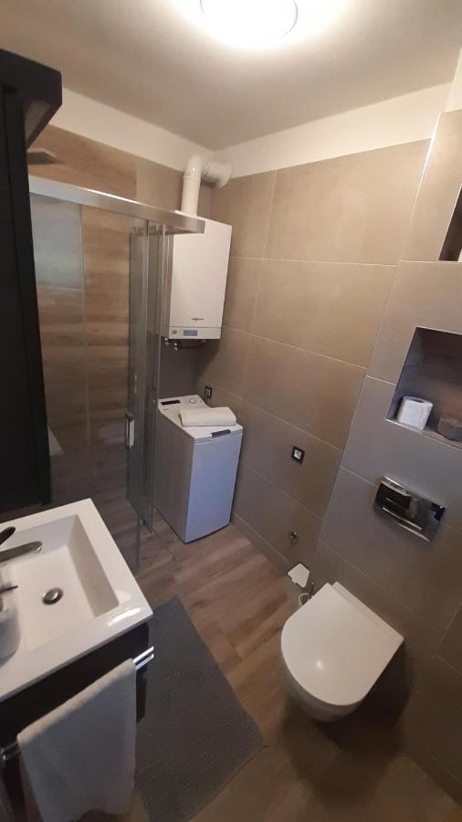 Vela Grota Apartment Rijeka Exterior foto